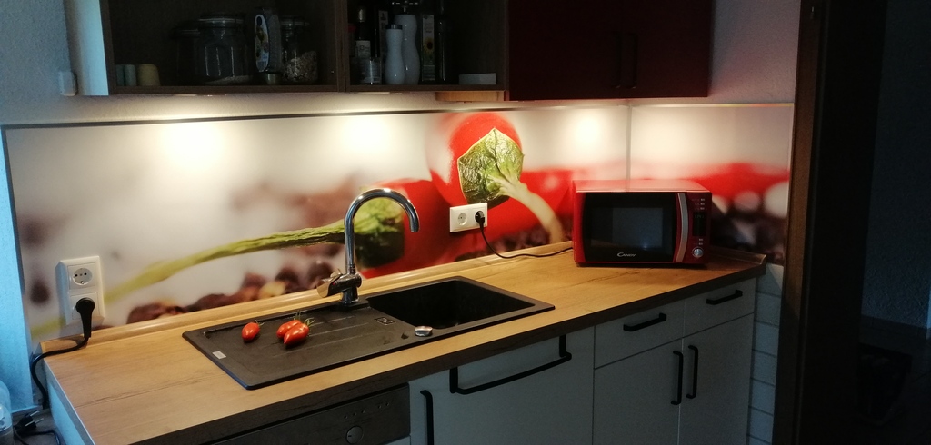 Küche mit Chilli Rückwand-Motiv