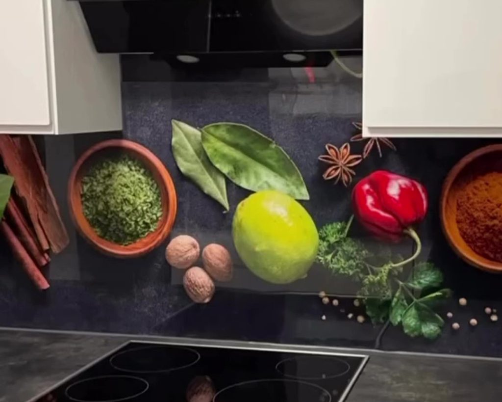 Wand trifft Würze: Das geschmackvolle Upgrade für deine Küche