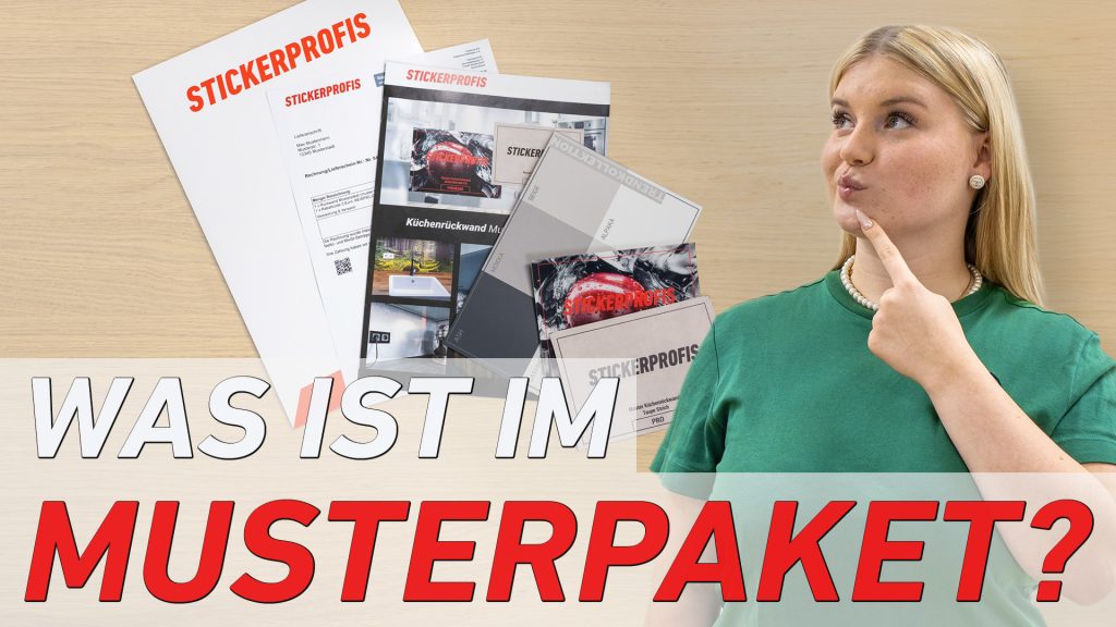 Stickerprofis-Musterpaket für Küchenrückwände mit Materialmustern und Informationsunterlagen